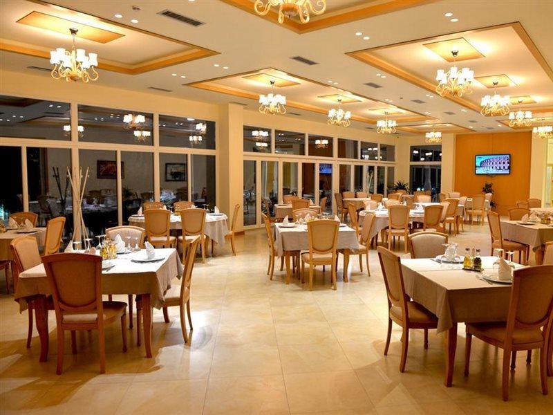 Grand White City Hotel بيرات المظهر الخارجي الصورة