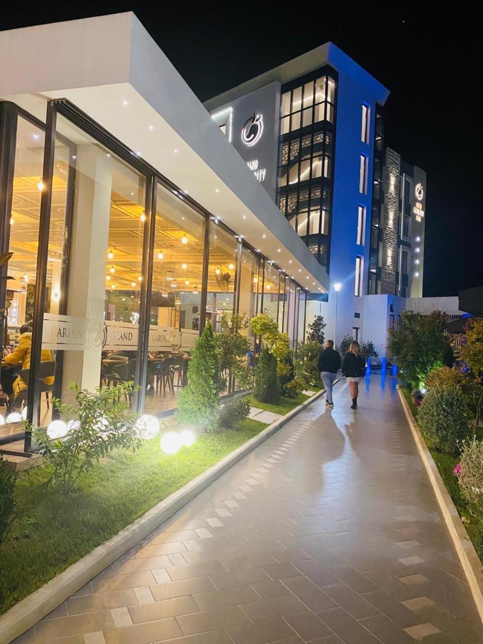 Grand White City Hotel بيرات المظهر الخارجي الصورة